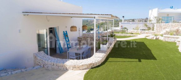 3 bedrooms Villa in Castro, Italy No. 331800 6