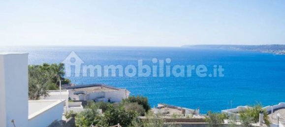 3 bedrooms Villa in Castro, Italy No. 331800 16