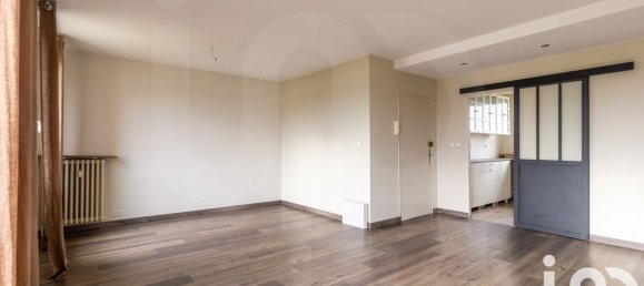 4 rooms Apartment in Compiegne, France No. 47712 2