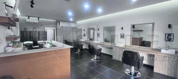 2 rooms Commercial property in Qualiano, Italy No. 349758 2