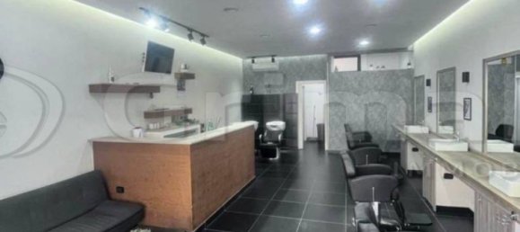 2 rooms Commercial property in Qualiano, Italy No. 349758 4