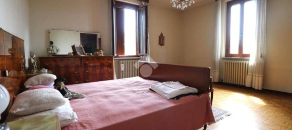 3 غرف نوم فيلا في Marmirolo, Italy رقم 129064 24