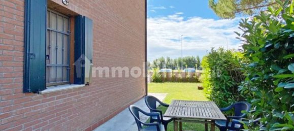 3 bedrooms House in Ferrara, Italy No. 307335 8