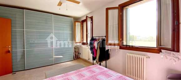 3 bedrooms House in Ferrara, Italy No. 307335 14