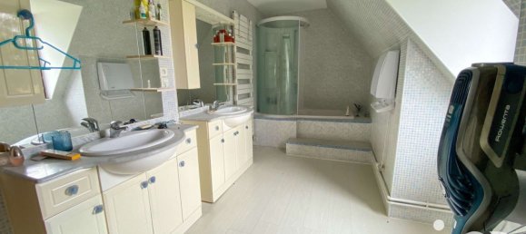 4 غرف نوم منزل في Villeselve, France رقم 228446 15