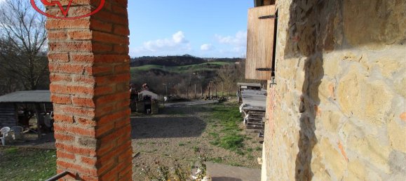 6 rooms House in Terranuova Bracciolini, Italy No. 234078 11