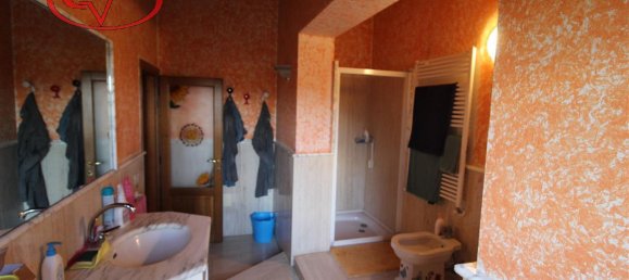 6 rooms House in Terranuova Bracciolini, Italy No. 234078 7