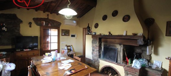 6 rooms House in Terranuova Bracciolini, Italy No. 234078 4