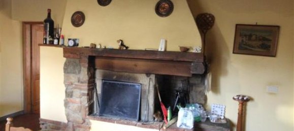 6 rooms House in Terranuova Bracciolini, Italy No. 234078 5