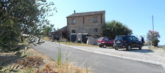 5 rooms House in Acquaviva Picena, Italy No. 271695 16
