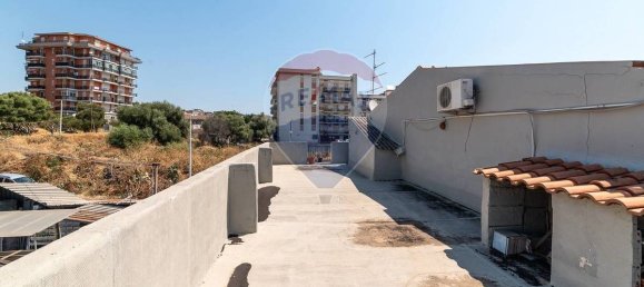 Дом с 2 спальнями в Катания, Италия № 279754 30