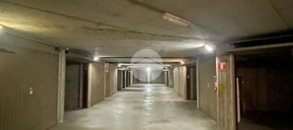 26m² Warehouse in Seriate, Italy No. 52682 4