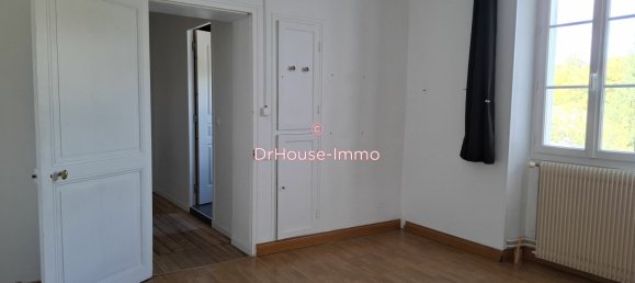 3 bedrooms House in Ruelle-sur-Touvre, France No. 332454 8