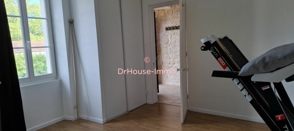 3 bedrooms House in Ruelle-sur-Touvre, France No. 332454 7