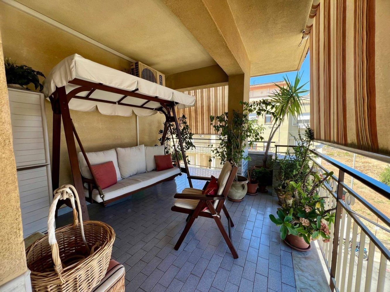 5-salle Appartement à Ficarazzi, Italy No. 262455