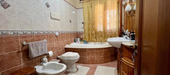 5-salle Appartement à Ficarazzi, Italy No. 262455 13