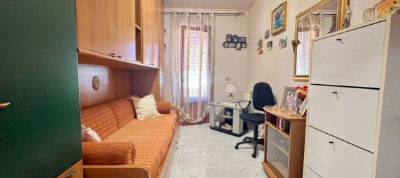 5-salle Appartement à Ficarazzi, Italy No. 262455 8