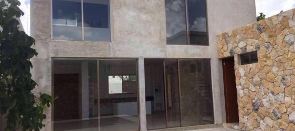 Дом с 3 спальнями в Мерида, Мексика № 184605 2