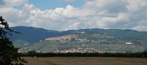 Studio in Cortona, Italy No. 1426 4