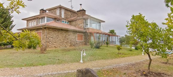 4 bedrooms House in Donai, Portugal No. 169238 5