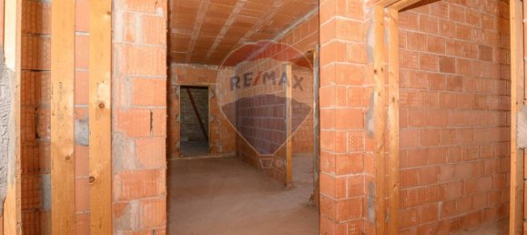 Дом с 4 спальнями в Виадана, Италия № 80634 12