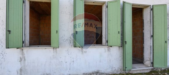 Дом с 4 спальнями в Виадана, Италия № 80634 6