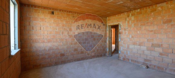 Дом с 4 спальнями в Виадана, Италия № 80634 13