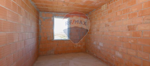 Дом с 4 спальнями в Виадана, Италия № 80634 16