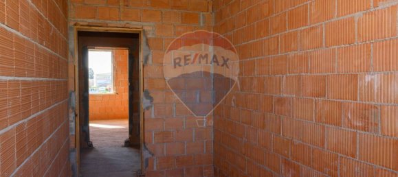 Дом с 4 спальнями в Виадана, Италия № 80634 17