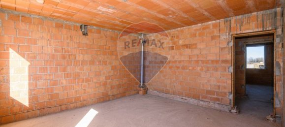 Дом с 4 спальнями в Виадана, Италия № 80634 11