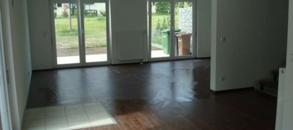 5 rooms Townhouse in Roth, Germany No. 158495 2