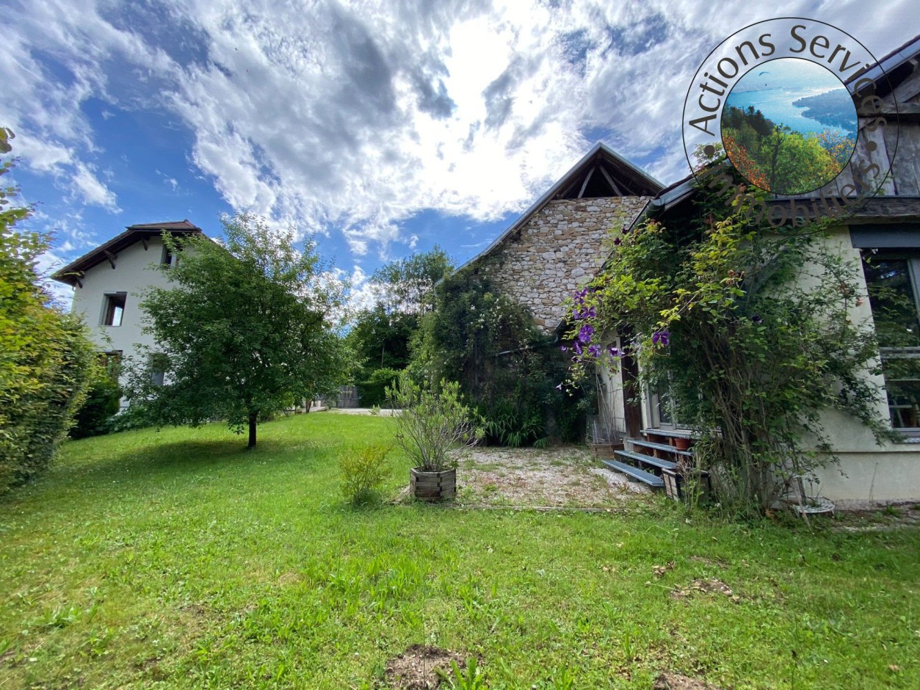 6 chambres Maison à Novalaise, France No. 112847