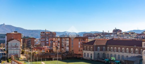 2 bedrooms Apartment in Turin, Italy No. 106794 24