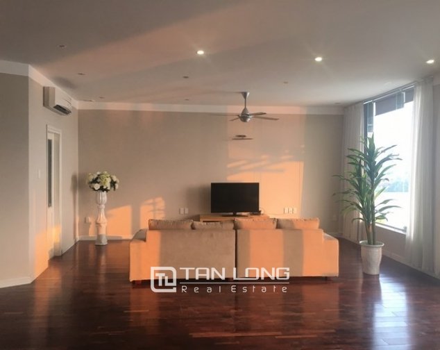 Apartamento de 2 dormitorios en Tay Ho, Vietnam No. 2300