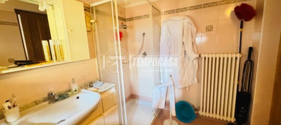 Дом с 2 комнатами в Колонно, Италия № 378215 10