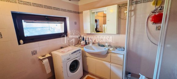 Дом с 2 комнатами в Колонно, Италия № 378215 11