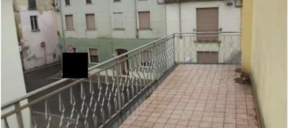 2 rooms Apartment in Lungavilla, Italy No. 182918 12