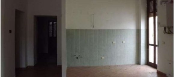 2 rooms Apartment in Lungavilla, Italy No. 182918 4