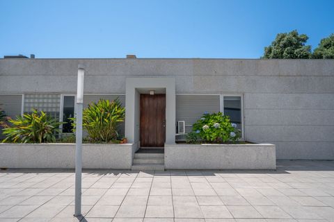 3 bedrooms Apartment in Maia, Portugal No. 258338