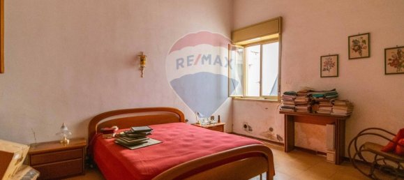 4 rooms Apartment in Paternò, Italy No. 34891 12