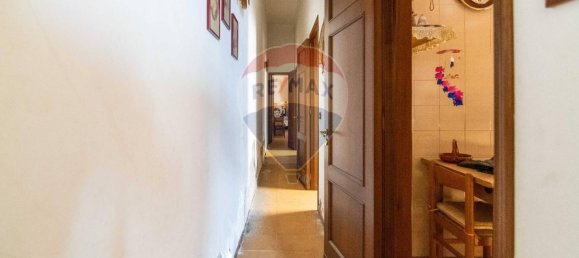 4 rooms Apartment in Paternò, Italy No. 34891 4