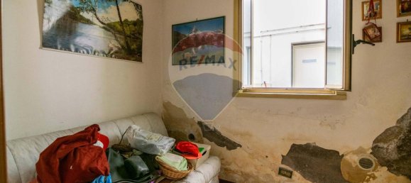 4 rooms Apartment in Paternò, Italy No. 34891 6