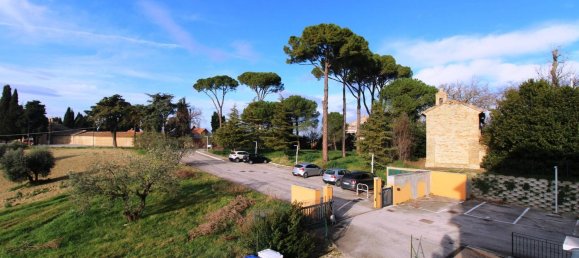 4 Schlafzimmer Wohnung in Montelupone, Italy, Nr. 351493 9