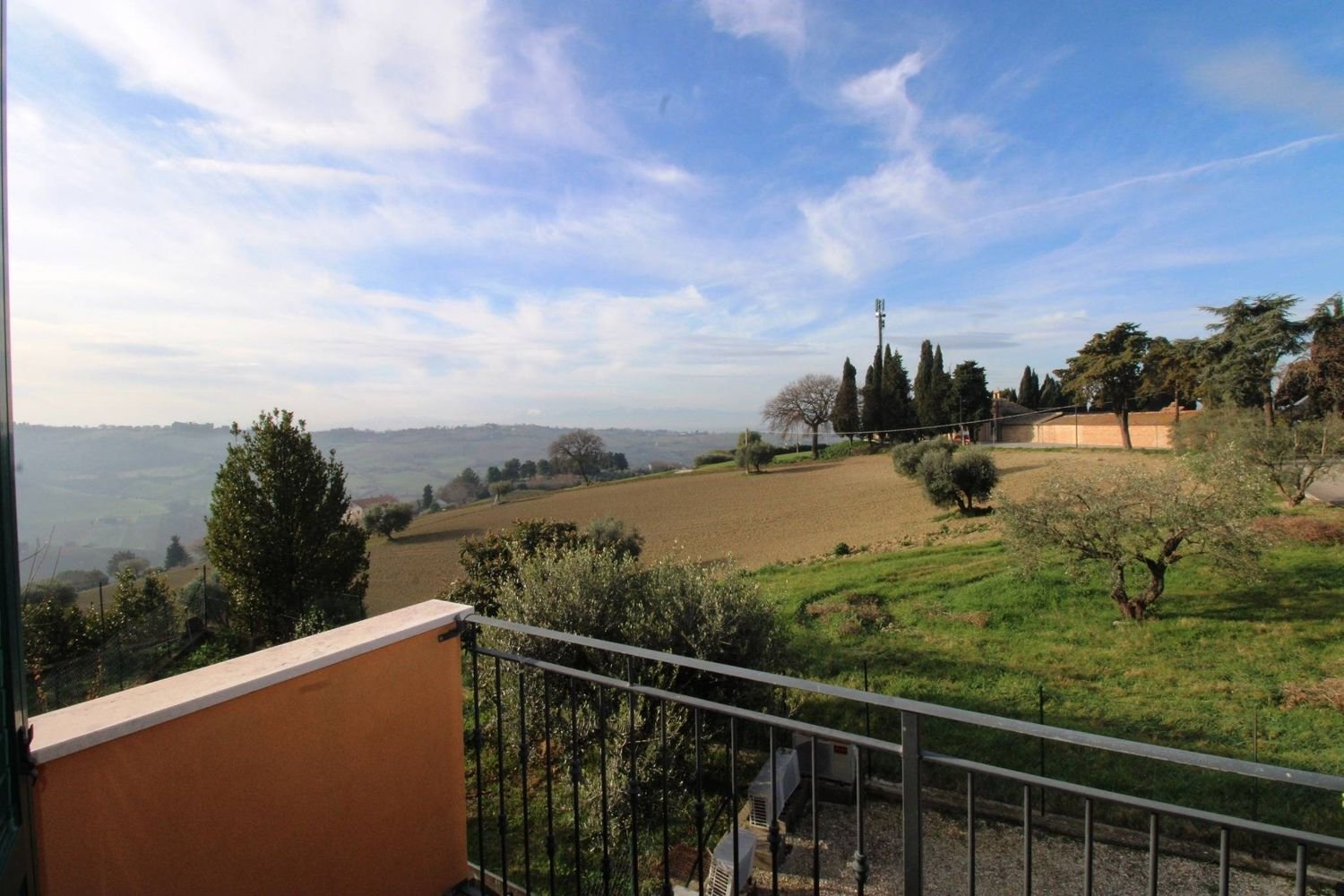 4 Schlafzimmer Wohnung in Montelupone, Italy, Nr. 351493