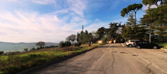 4 Schlafzimmer Wohnung in Montelupone, Italy, Nr. 351493 33