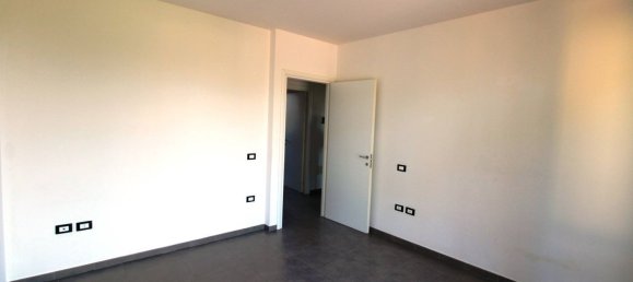 4 Schlafzimmer Wohnung in Montelupone, Italy, Nr. 351493 19