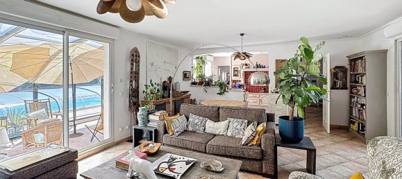 4 bedrooms Villa in Le Val, France No. 296591 10