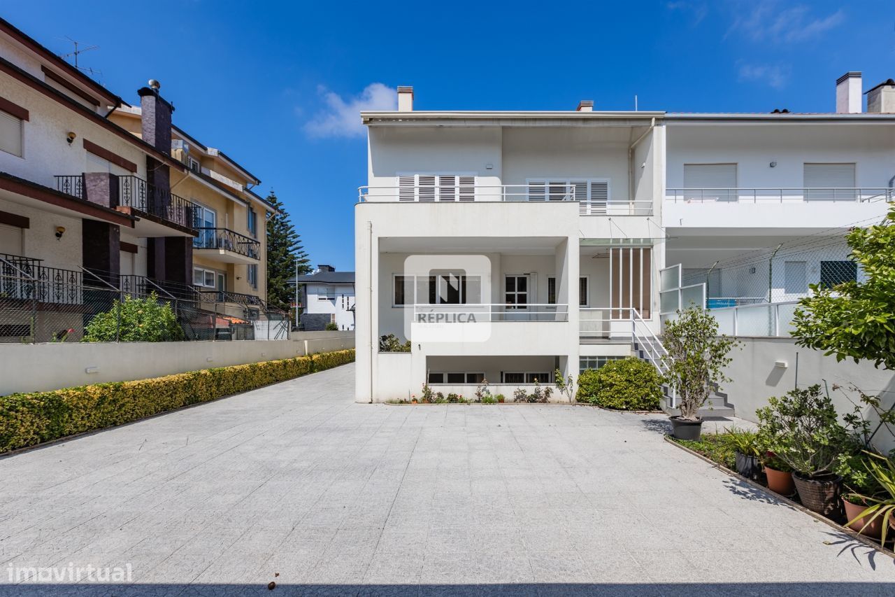 4 chambres Maison à Senhora da Hora, Portugal No. 139127