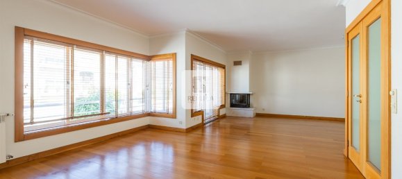 4 chambres Maison à Senhora da Hora, Portugal No. 139127 3