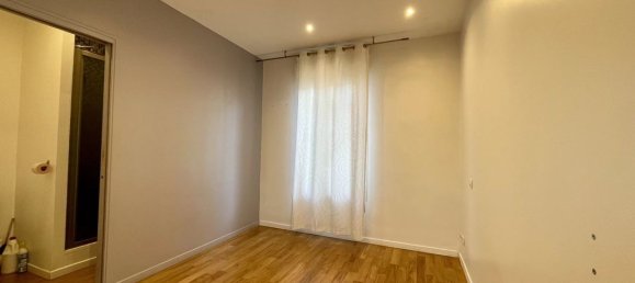 2 bedrooms House in Romainville, France No. 161657 6